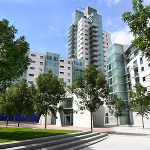 **** Apart Otel Marlin Bridge - Empire Square Birleşik Krallık